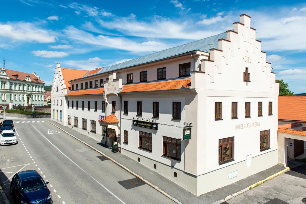Hotel Zlata Hvezda Вимперк Екстериор снимка